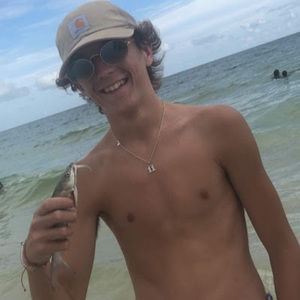 Meet your Posher, Cade